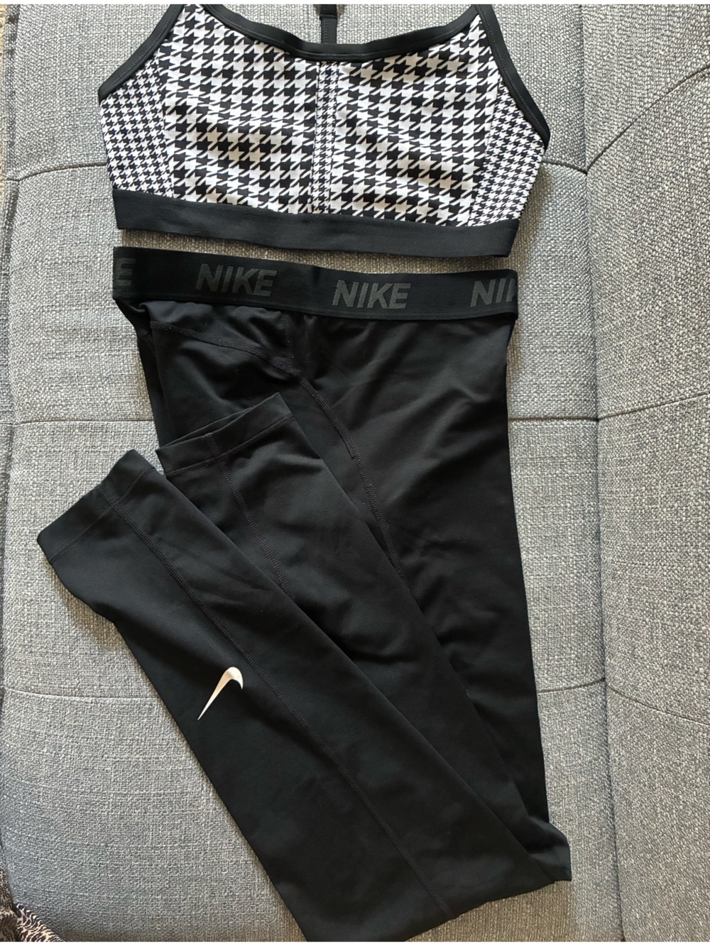 Nike Black Performance Leggings with Nike sports bra bundle